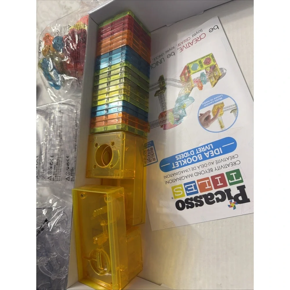 Picasso Tiles Travel Size 100pc MAGNETIC MARBLE RUN Construction Set w/Launcher